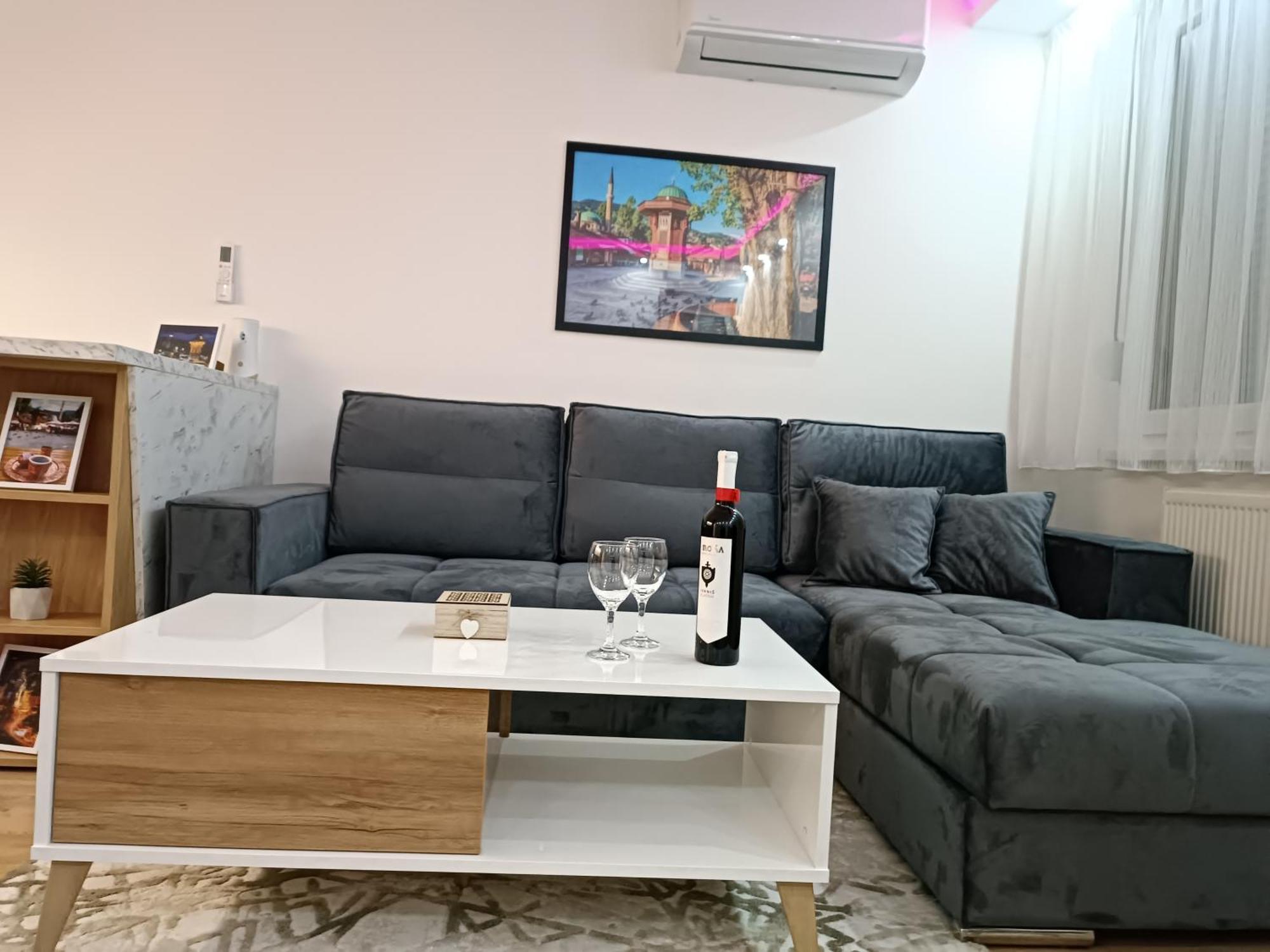 Apartman "Airplane" サラエヴォ エクステリア 写真